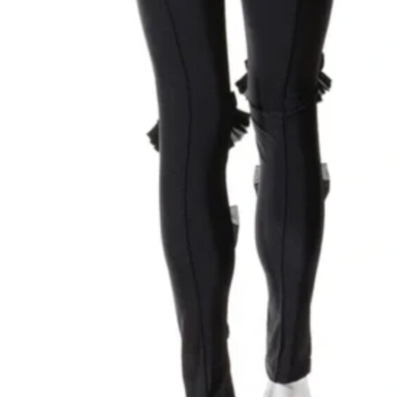 Chanel Black Satin Runway Leggings Bows & Cut-Outs Metiers D'Art 2021A FR 40 NWT - Picture 3 of 13
